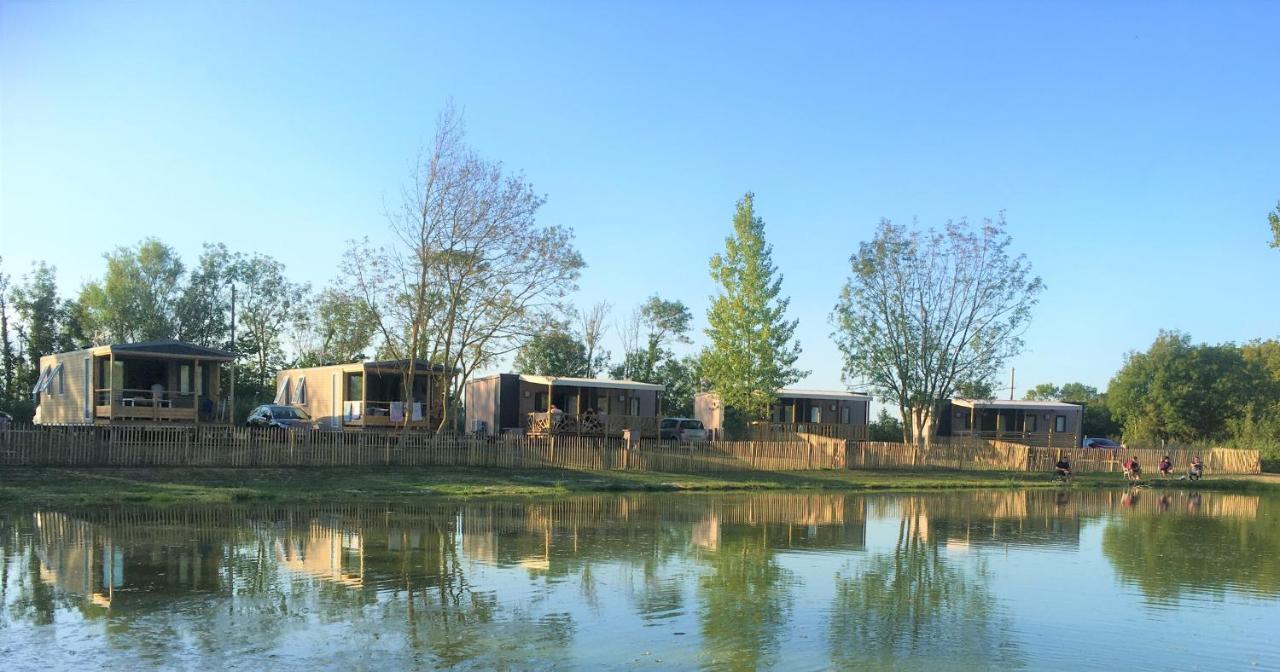 Camping La Haie Penee **** 생-캉탱-앙-투르몽 외부 사진